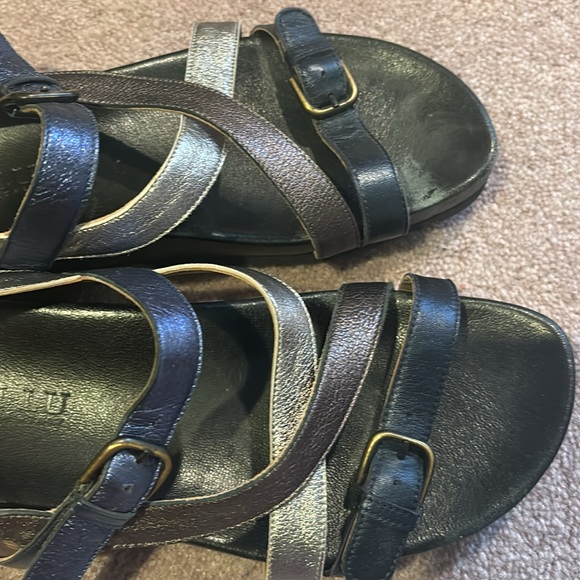 Sandals & Shoes - Picture 3 of 11